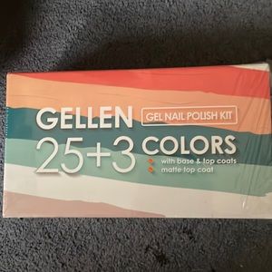 Set of 28 gel nail polishes